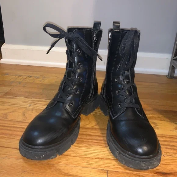 Aqua College Pippa Leather Lug Sole Waterproof Combat Boot - Picture 7 of 7